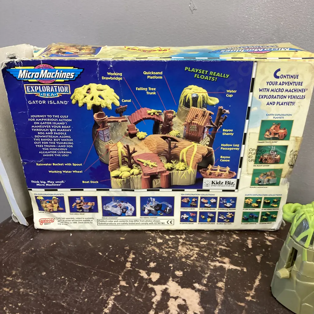 Vintage 1997 Micro Machines Exploration Sea Gator Island Playset Galoob (Sold with -16) Image 1++